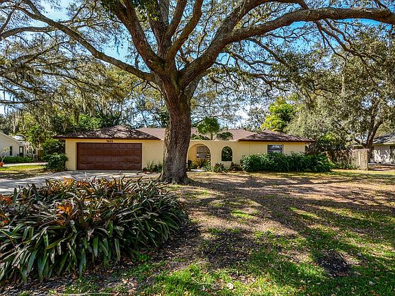 5th image of 1923 Rolling Green Cir