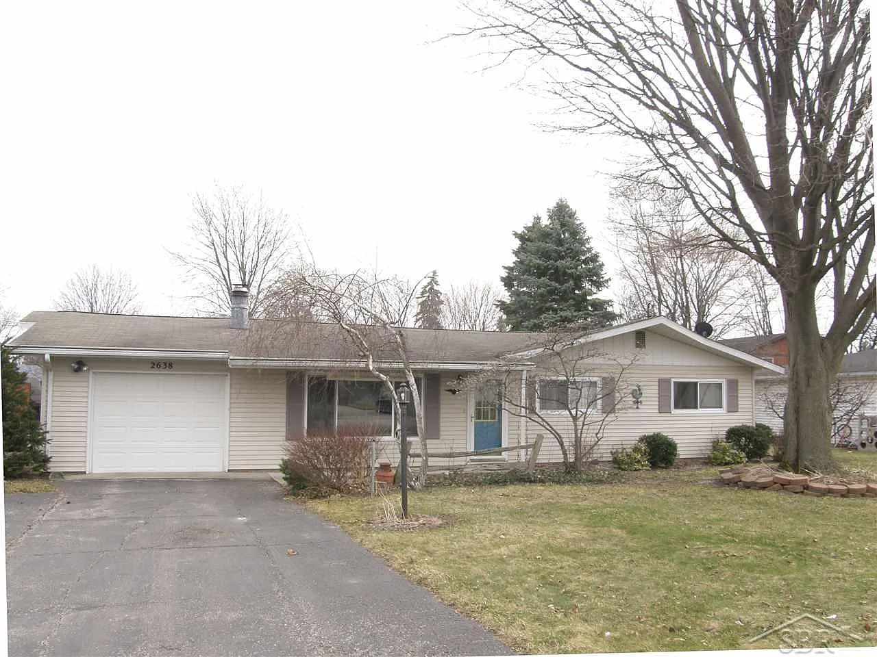 2638 Valley Dr photo 1