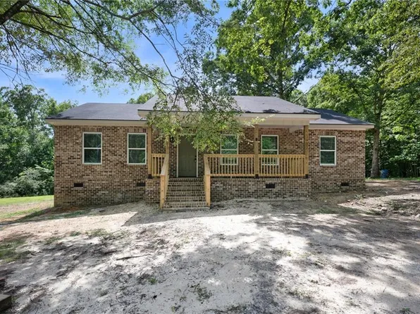 135 Holly Creek Dr, Chatsworth, GA 30705