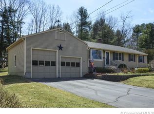 62 E Shore Blvd, Burlington, CT 06013