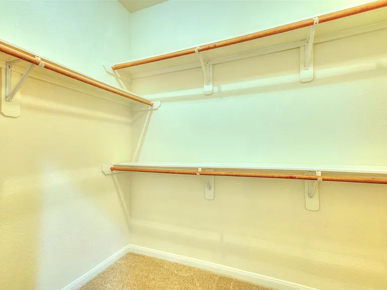 1139 Glenwood Canyon Ln — Photo 12