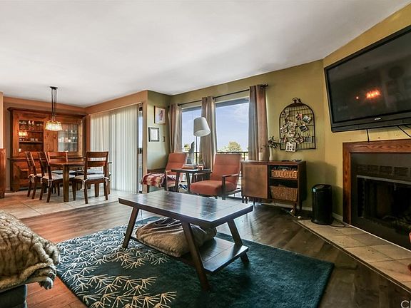 3rd image of 605 Redondo Ave Unit 305