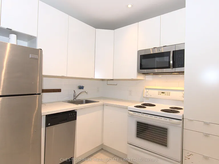 113 McGill St #1 — Photo 2