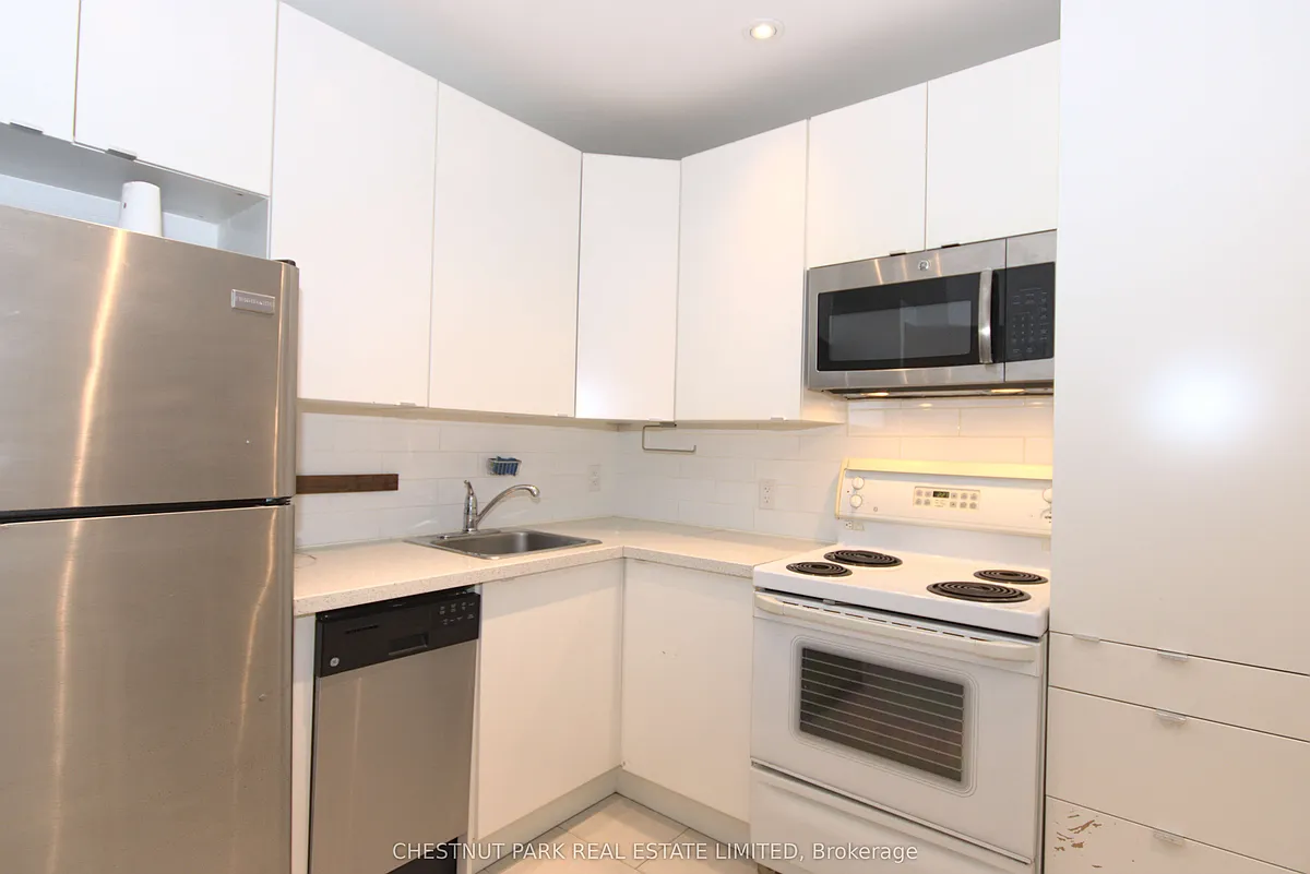 Building Photo - 113 McGill St #1