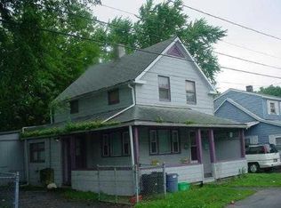 79 Huron St, Warwick, RI 02889