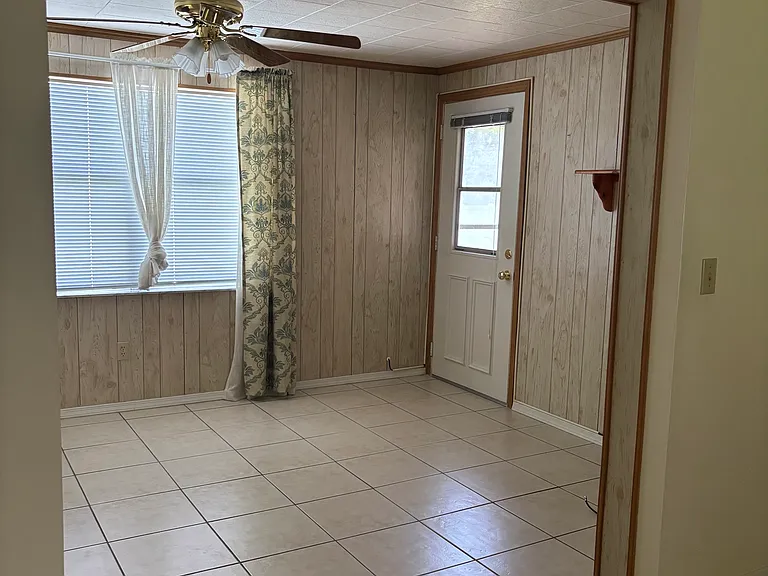 4351 SW 140th Street Rd — Photo 7