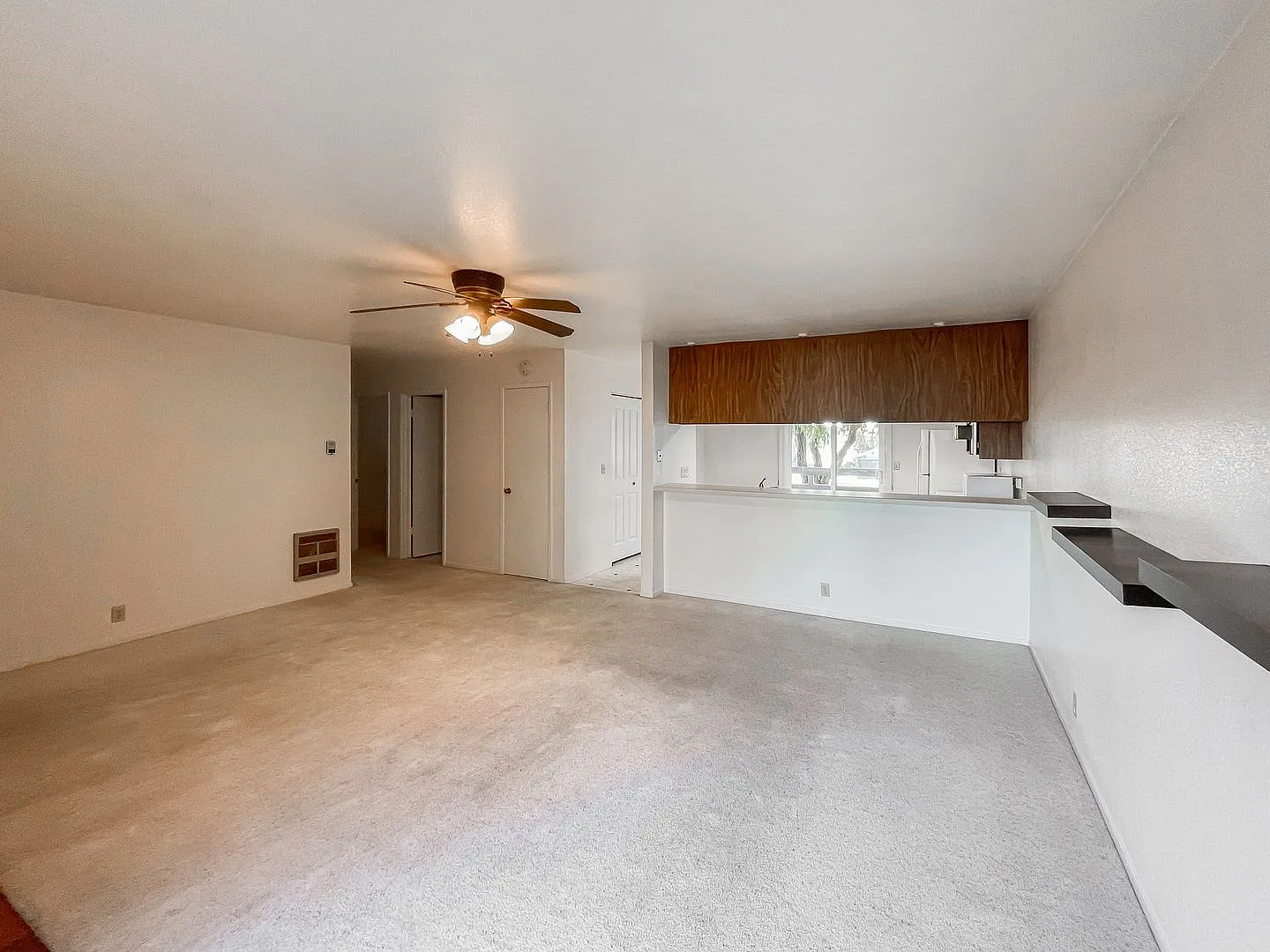 Spacious 2 bedroom, 2 bathroom Condo in Quiet Complex - Unit is occupied through end of August — Photo 4