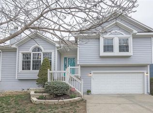 14875 S Summit St, Olathe, KS 66062