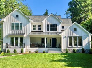 2005 Freedom Ln, Falls Church, VA 22043