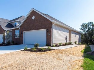 1397 Crooked River Dr, Brunswick, OH
