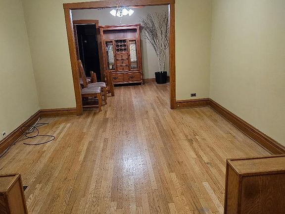 3rd image of 5291 N Luna Ave #1