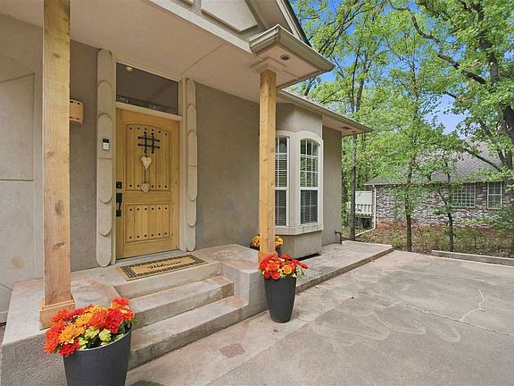 4th image of 2618 Lyndsey Ct