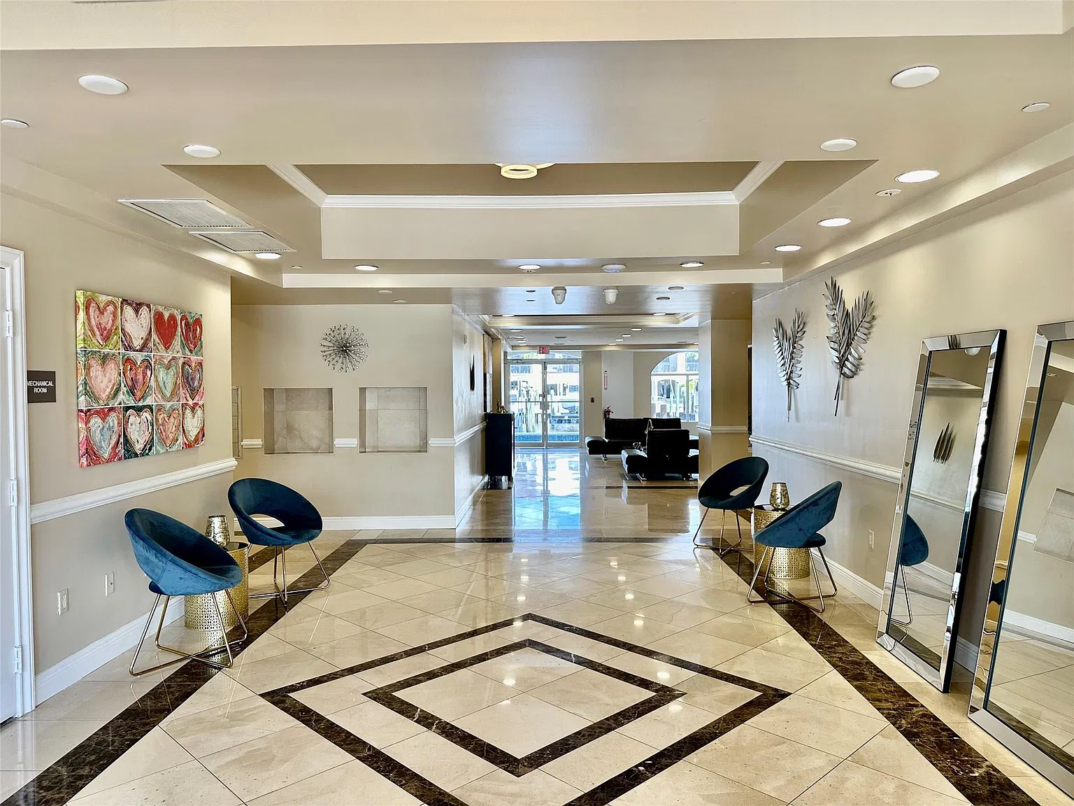 2 bed, 2.5 bath, 1770 sqft, $4,100 — Photo 2