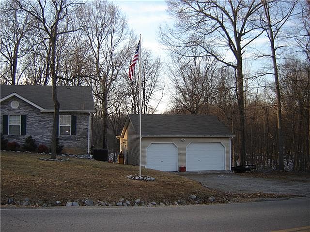 1st image of 920 Merritt Lewis Ln