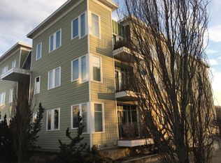 910 Hyde Park Ave, Hyde Park, MA 02136