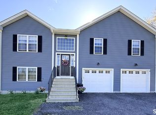 6 Lillian Avenue, Thompson, CT 06255