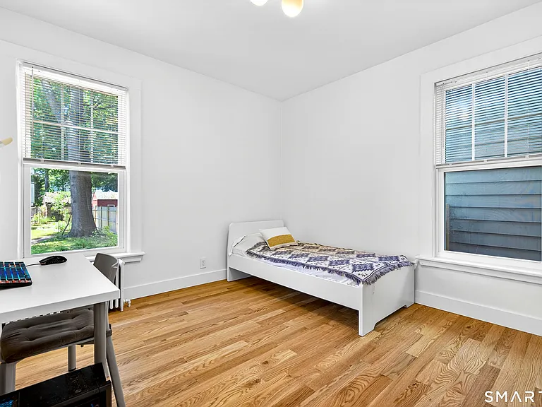 52 Edwards St #1 — Photo 7