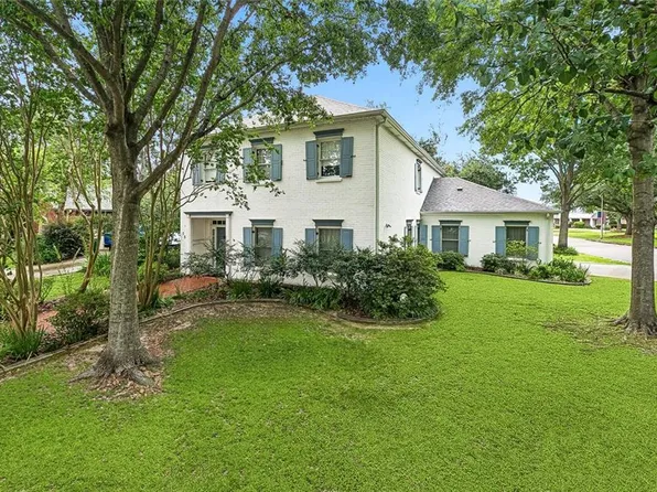 33 Hermitage Dr, Belle Chasse, LA 70072