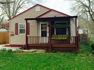 1837 Locke Ave, Waterloo, IA 50702