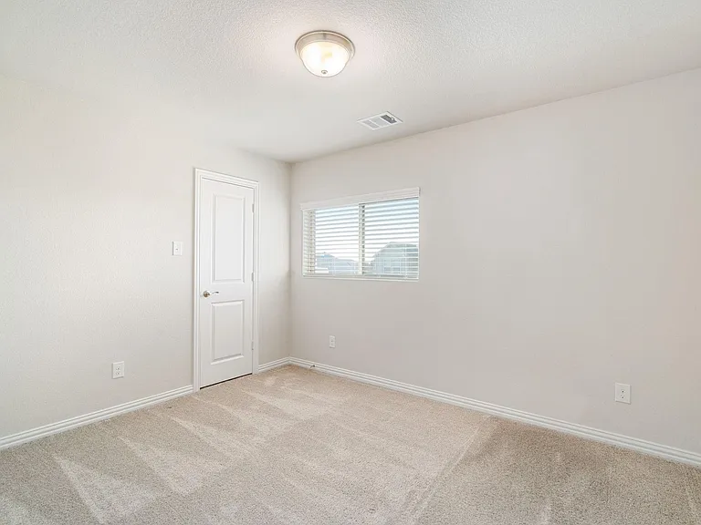1820 Cinnamon Trl — Photo 24
