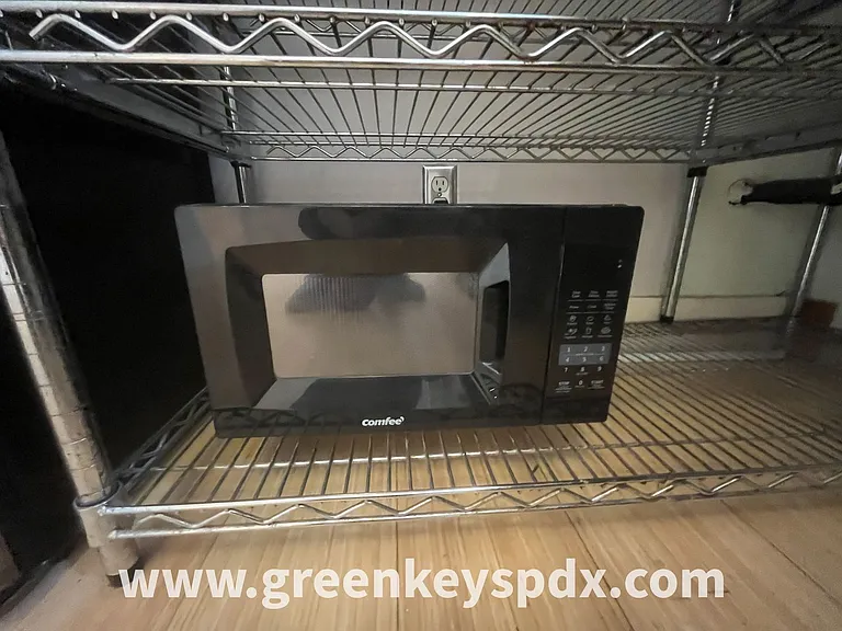 2182 NW Hoyt St #8 — Photo 11