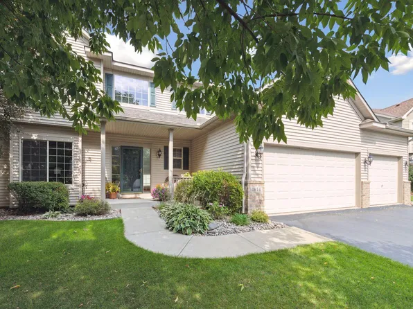 1914 Moccasin Dr, Waconia, MN 55387