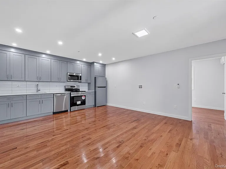 99 Main St #2D — Photo 5