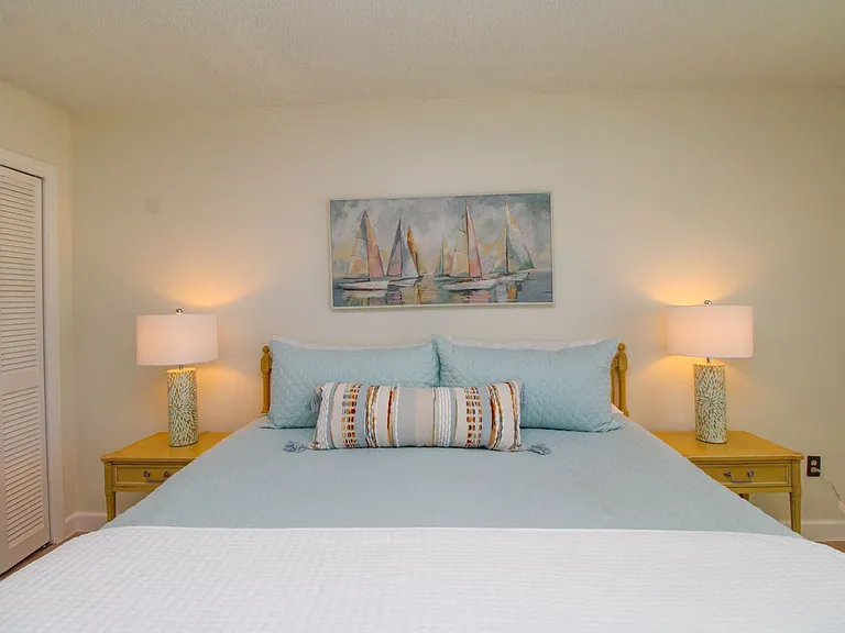1686 Blue Point Ave #B7 — Photo 37