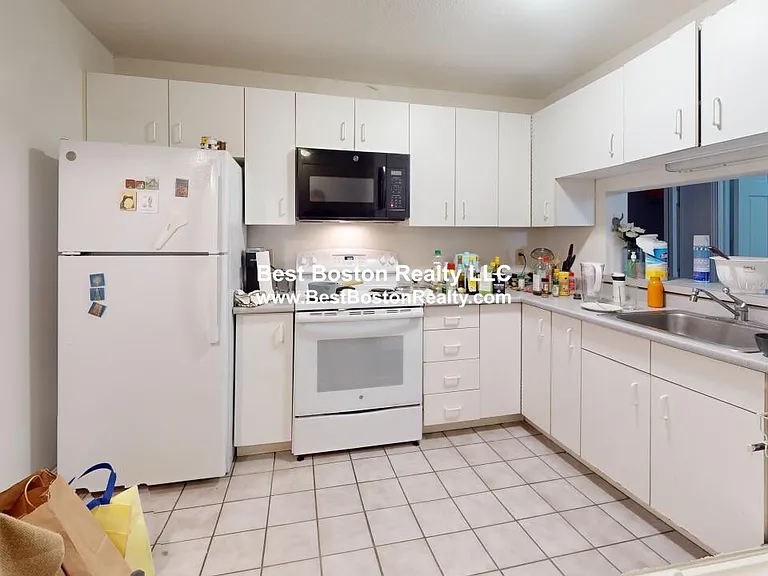 175 Beacon St #G03 — Photo 3