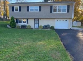 12 Bettino Dr, Ogdensburg, NJ 07439