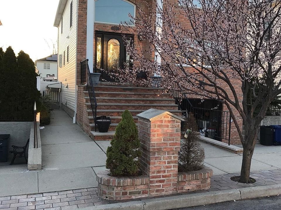 1st image of 21 Samantha Ln