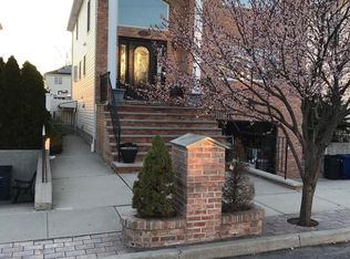21 Samantha Ln, Staten Island, NY 10309