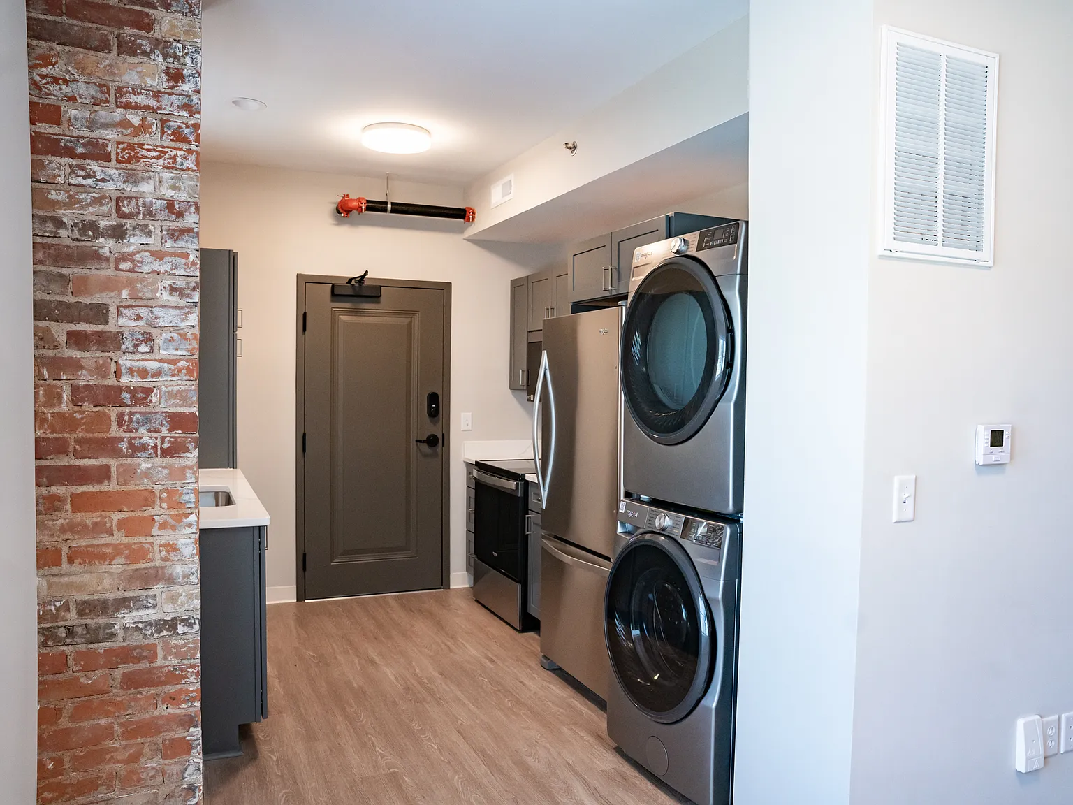 SoMa Lofts — Photo 3
