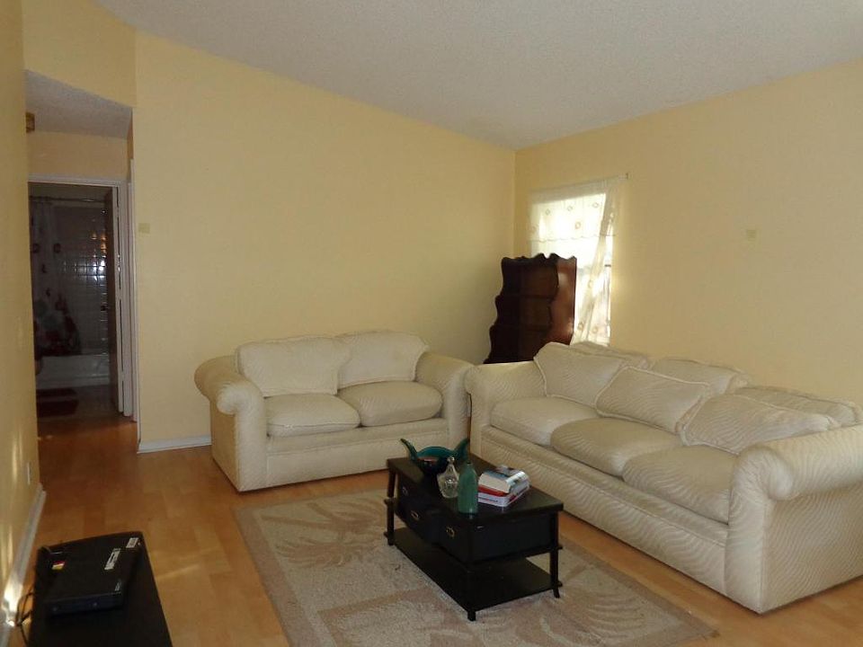 13730 Sunflower Ct Wellington FL Zillow