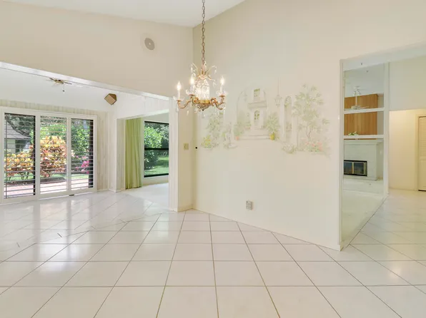 11337 Briarwood Place, North Palm Beach, FL 33408