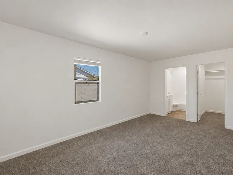1005 E Mariposa St #R — Photo 10
