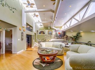 1876 Sefton Pl, San Diego, CA 92107