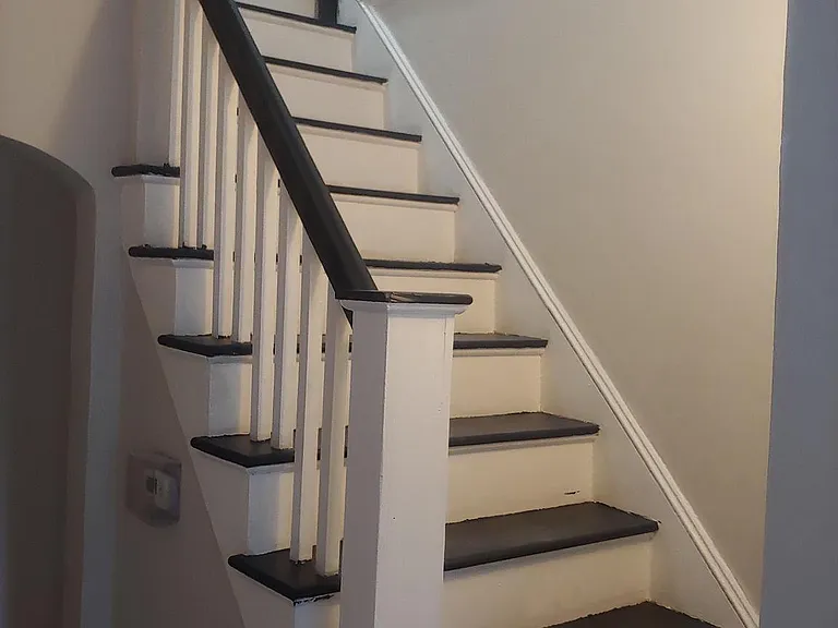 812 Edgewood Ave #4 — Photo 2