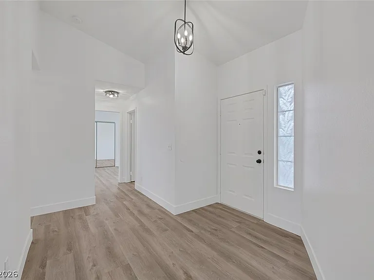 8249 Peaceful Canyon Dr — Photo 3