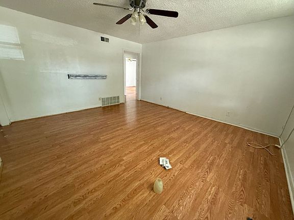 2nd image of 1017 Burger St