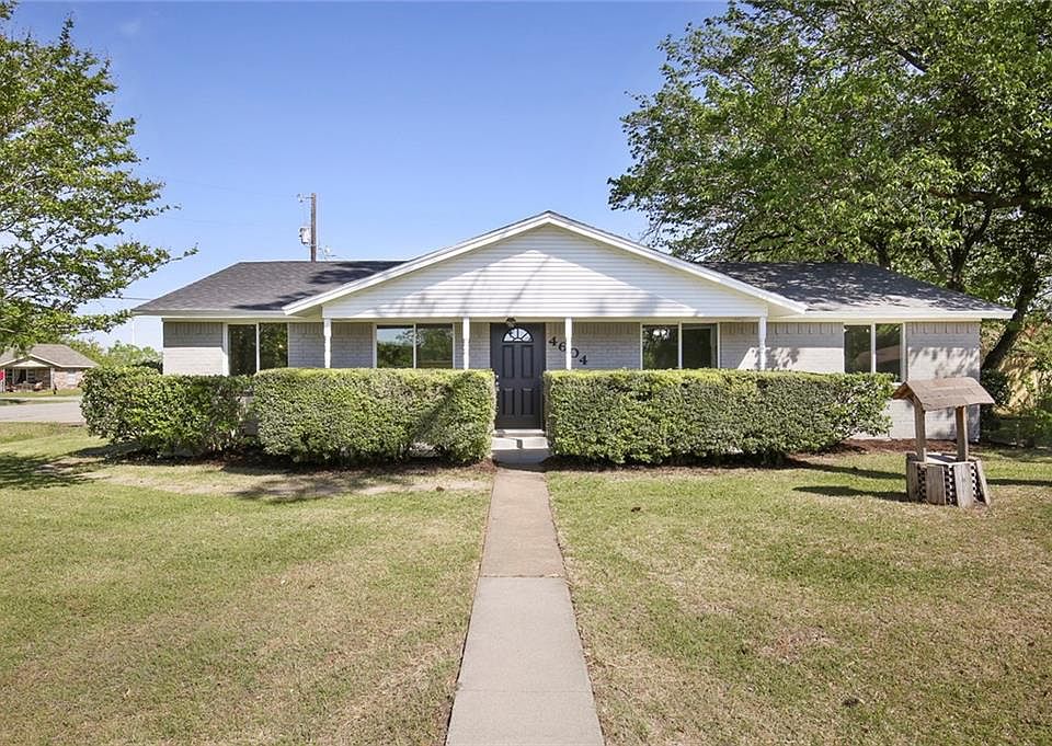 1st image of 4604 Lake Park Dr
