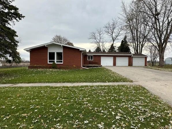 208 Ken Maril Rd, Ames, IA 50010
