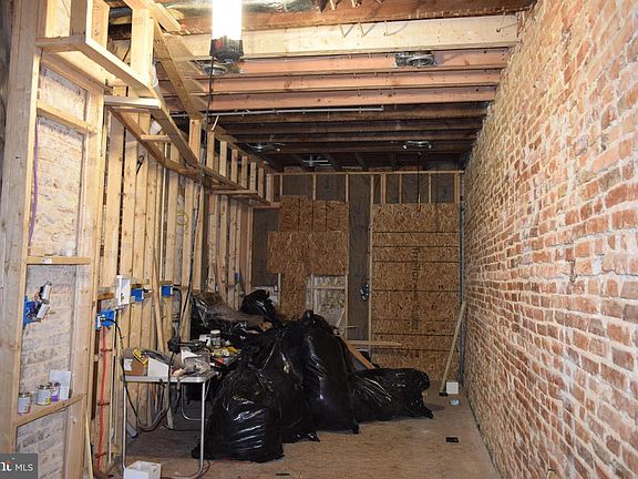 3rd image of 1639 Appleton St