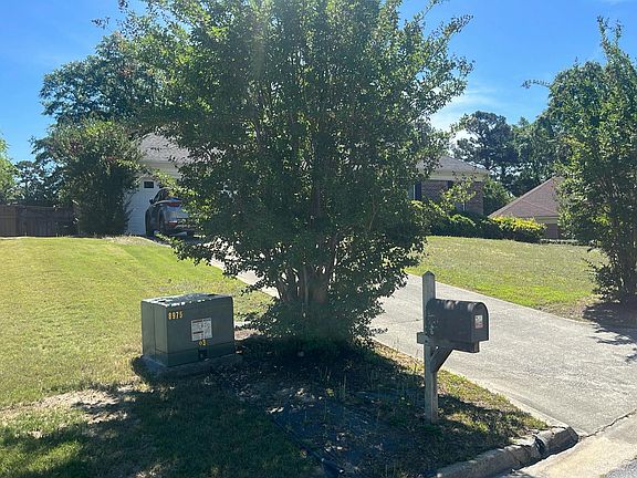 3rd image of 4625 Labrador Dr