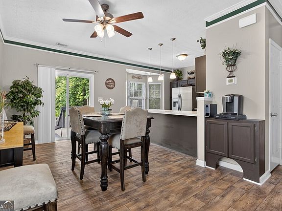 5th image of 2484 Stonegate Dr NW