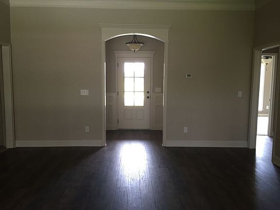 3rd image of 4087 Glen Laurel Dr E