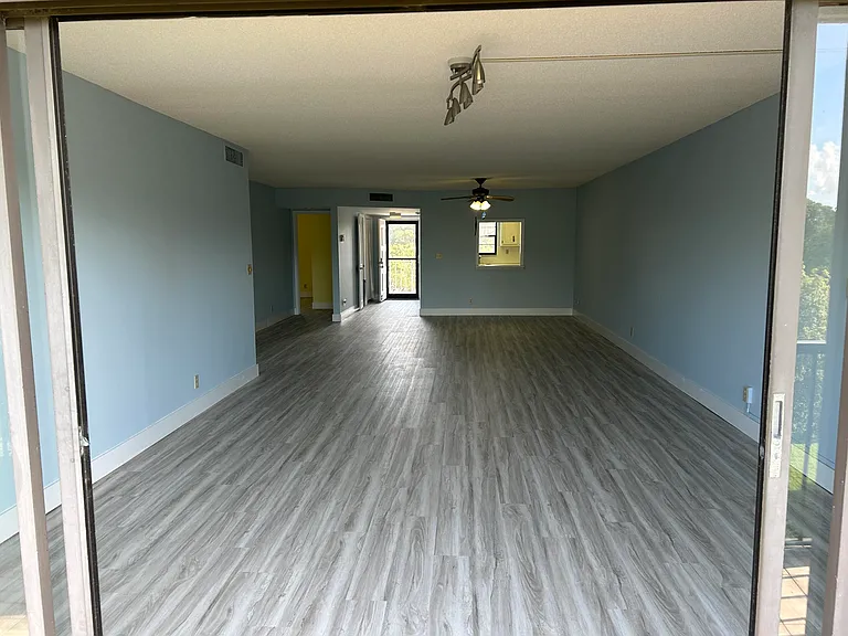 300 N Highway A1A #405H — Photo 10