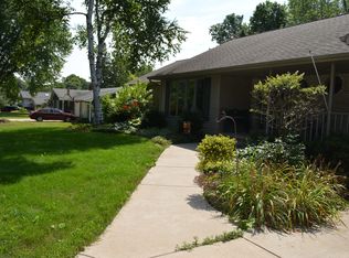 1475 Avondale Dr, Green Bay, WI 54313