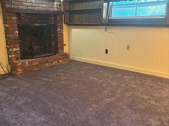 4th image of 10331 Tullis Ave