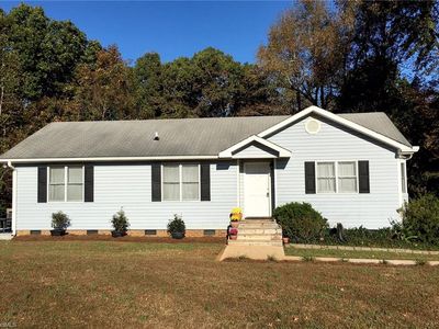 5769 Harold Meadow Rd, Julian, NC, 27283